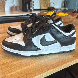 Nike Men's Black and White Panda Low-Top Sneakers